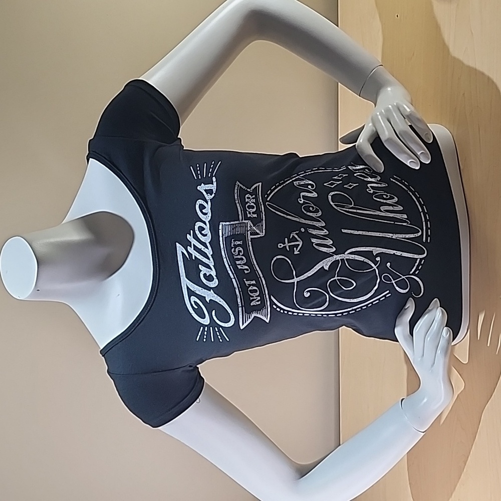 Alternative t-shirt